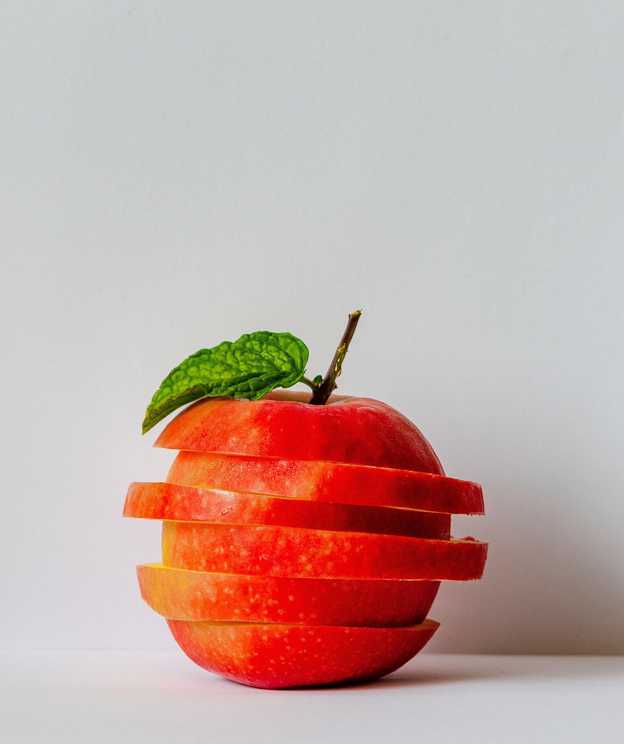 Skaidulinėmis medžiagomis perpildytas obuolys